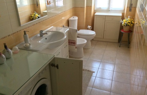 Alghero House | Well finished apartment, 3 bedrooms, 6 bed, 1 bathroom, 90 sqm, 3km from the center