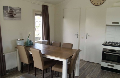 Dordtse Biesbosch Ski Chalet | Well-kept chalet near the Biesbosch