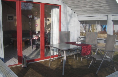 Mirow House | Well-kept, comfortable vacation home with a sauna, patio and large living area
