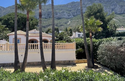 Denia Villa | Well-kept vacation home with fantastic views of the sea & the bay of Denia