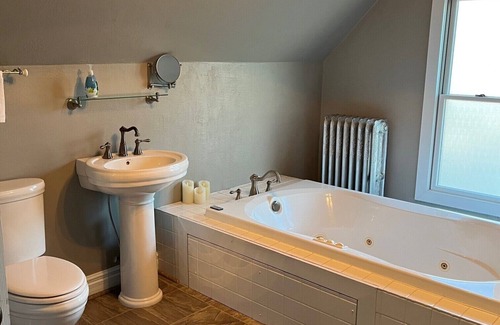 Sheridan House | Well Maintained Home Within Three Blocks from Historic Main Street Sheridan