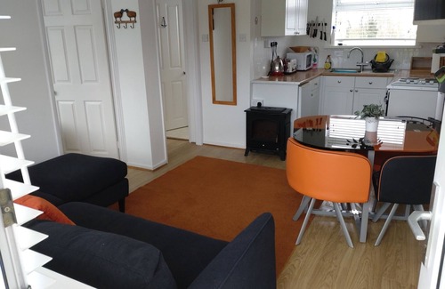 Sandown Ski Chalet | WELL POSITIONED CHALET IN SANDOWN with broadbandn