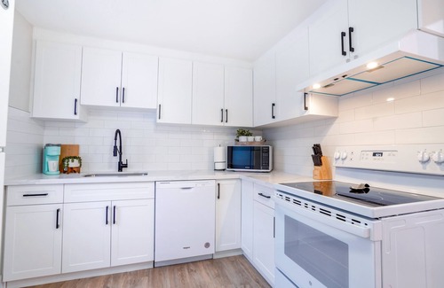 South London Apartment | Well Styled and Cozy Apartment!