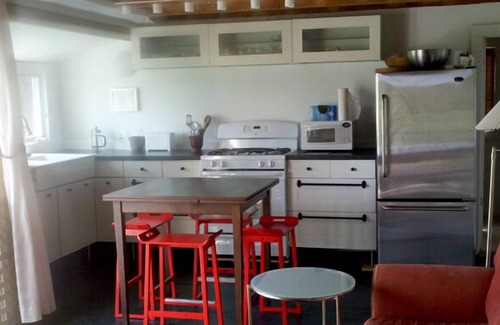 Indian Neck Heights House | Wellfleet Beach Cottage with Inlet Views (1421)