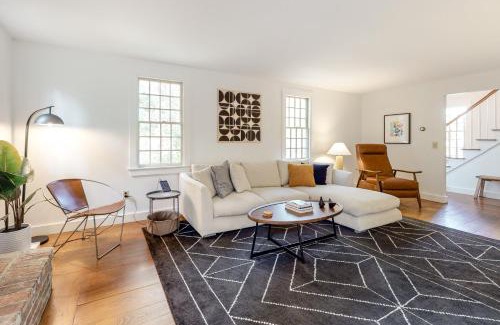 Wellfleet House | Wellfleet Harbor Hideaway