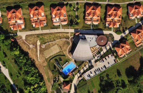 Dunaszentmiklos Apartment | Wellness Park Apartman