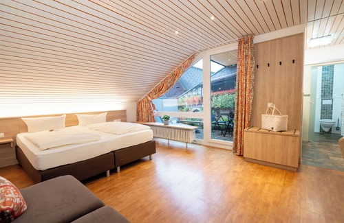 Uehlingen-Birkendorf Hotel | Wellnesshotel Sonnenhof & Sonnhalde