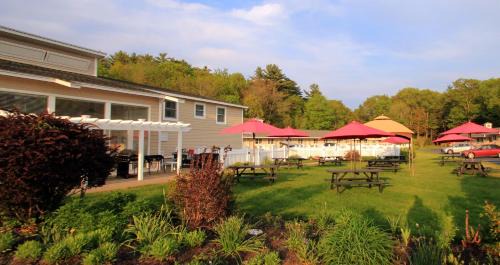 Moody Hotel | Wells-Ogunquit Resort Motel & Cottages