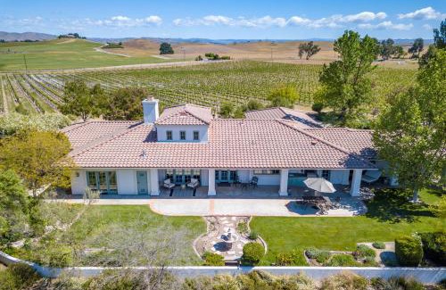 Paso Robles House | Wellsona Escape