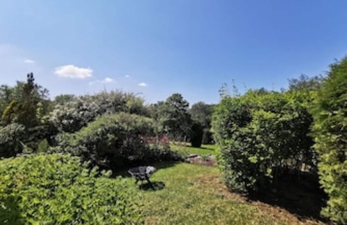 Llanfyrnach House | Wellstone Cottages - Honey Coach House