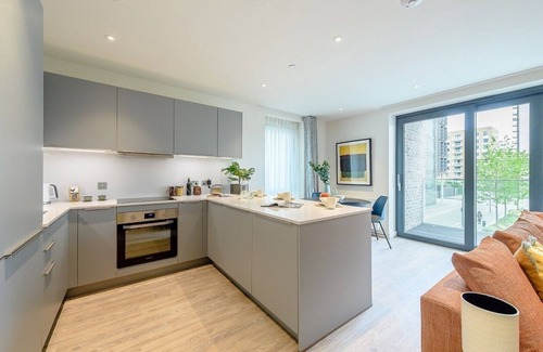Wembley Park Apartment | Wembley 3 Bed, 2 Bath Apartment