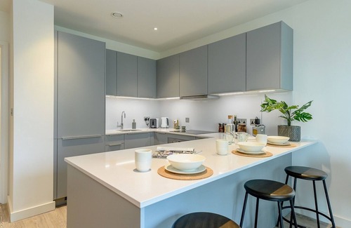 Wembley Park Apartment | Wembley 3 Bed, 2 Bath Apartment
