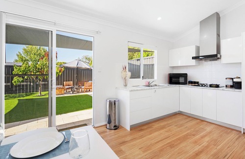 Wembley House | Wembley Nook Retreat