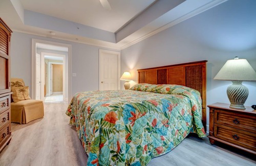 Palmetto Dunes Condo | Wendover Dunes 8139 - 2 Master Bedrooms/Master Baths - Screened Verandah