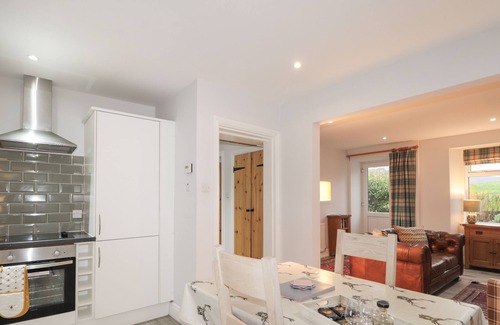 Foyers Apartment | WENDY'S PLACE, character holiday cottage, with open fire in Foyers