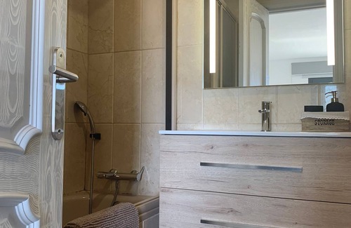 Benalmadena Costa Ski Chalet | Wentworth Golf Village