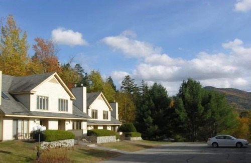 Jackson Condo | Wentworth Townhouse - Golf, Hike, Water Falls, Stoy Land!