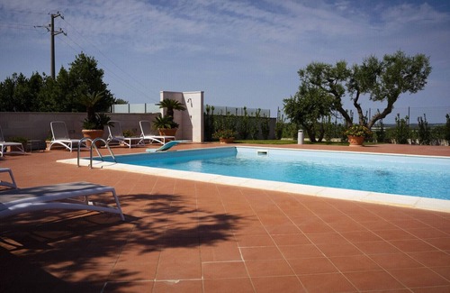 Turi Villa | WePuglia-Villa Resta, villa w/pool, hot tub, sauna