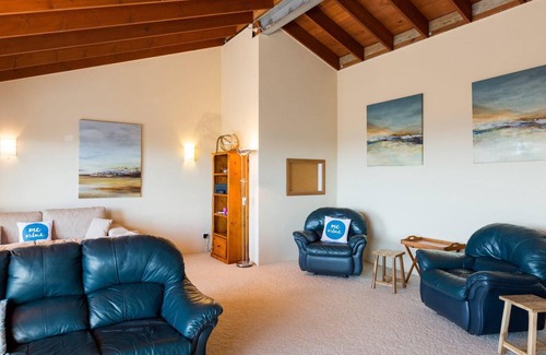 Gerringong House | Werri Views - walk to the beach