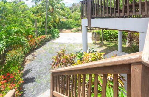 Gibson Bight Apartment | Wescot Villas Palm View