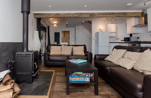 Wootton Bridge Cottage | West Barns - Fernhill Farm