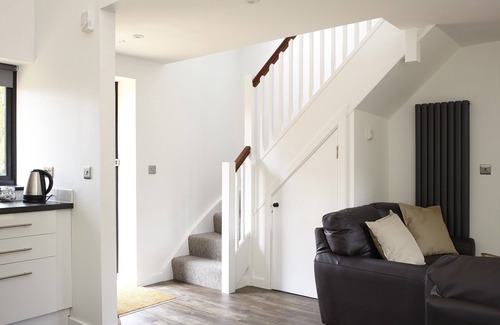 Wootton Bridge Cottage | West Barns - Fernhill Farm