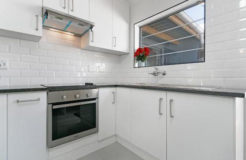 West Beach House | West Beach Escape #Entire house with pool