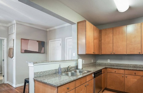 West Campus Apartment | West Campus Accommodations + Pool + King Bedrooms