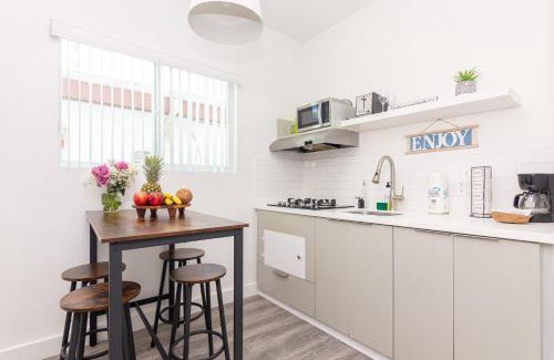 West Avenue Apartment | West Deco