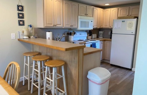 West Dennis Cottage | West Dennis Beach House (South Village Beach)