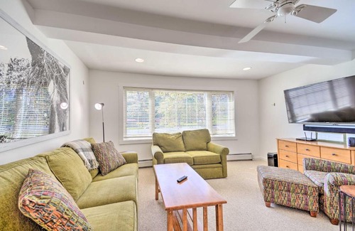 West Dover House | West Dover Townhouse with Deck, Grill and Amenities!