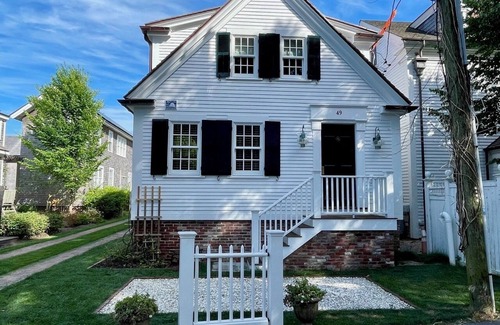 Provincetown Apartment | West End - Commercial Street, Charming 2-Bedroom with Beach Access - Sleeps 4!