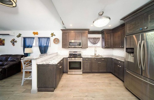 Long Beach House | West End Dream Home