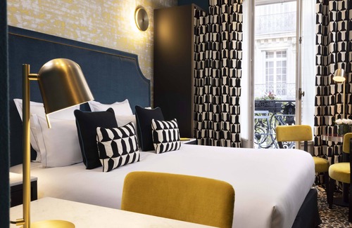 Champs-Elysees Hotel | West End Hotel