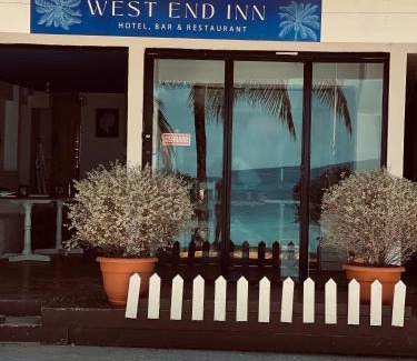 Half Moon Bay Hotel | West end inn