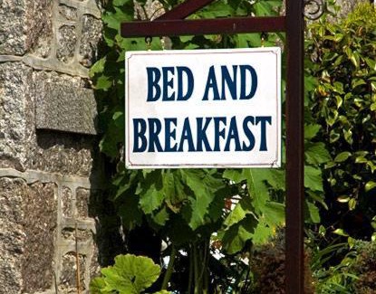 Esher Bed & Breakfast | West End Lodge
