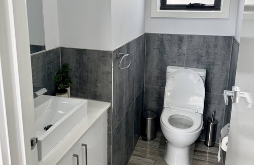 West Footscray House | West Footscray Townhouse for 4! 10km from Melbourne CBD!