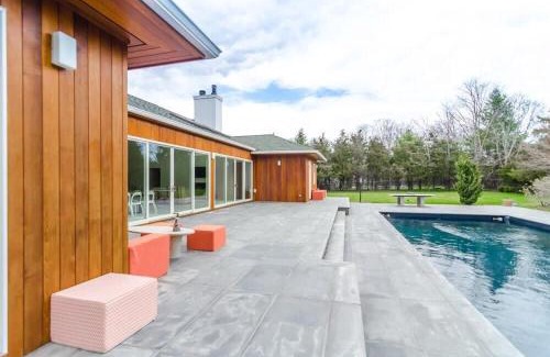 Westhampton Villa | West Hamptons Zen retreat