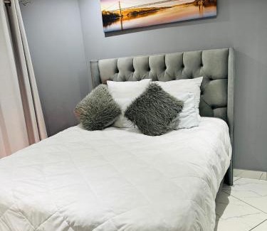 Westonaria Villa | West Home Rest