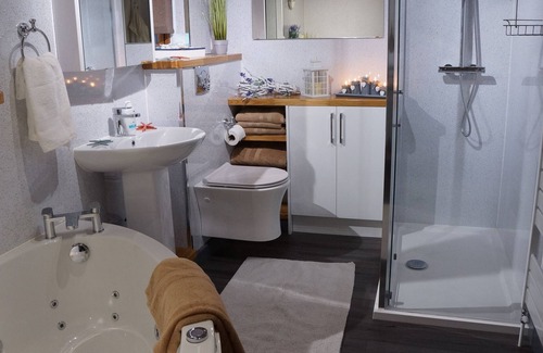 Clachtoll House | West Horizon holiday lodge, beach 3 minutes walk