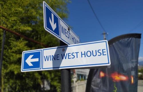 Kobuleti House | West House