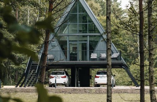 Bernati House | West House