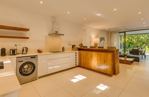 Black River Apartment | West Island - Deluxe 3Br Apartment by Horizon Holidays
