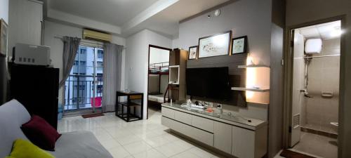 Jakarta Apartment | West Jakarta MGR2 - 2 Bedroom Apartments