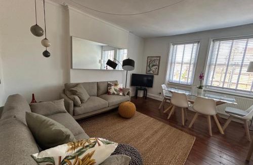 West Kensington Apartment | West Kensington 2Bed Flat