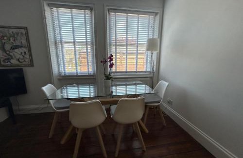 West Kensington Apartment | West Kensington 2Bed Flat