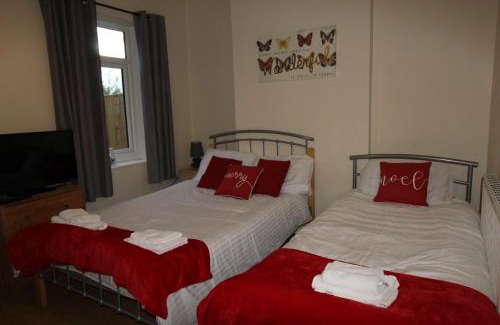 Clowne House | West Lea House