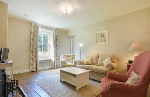 Chathill House | West Lodge