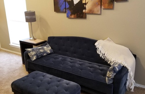 Lubbock House | West Lubbock Townhouse, Near Shopping, Easy Access to Tech & Downtown