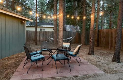 Tahoe Island House | West Manor